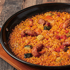 イベリコ豚チョリソーとチーズのパエリア　Mサイズ（2人分）