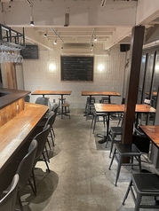 Sbarイタリアンワインバーの雰囲気1