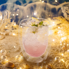 ライチとラベンダーのスプモーニ