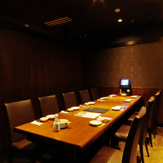 団体様をご案内できるお席ももちろんございます。2次会でのご利用もお待ちしております！【飯田橋で居酒屋・蟹・海鮮・和食のお店をお探しなら北海道へ】