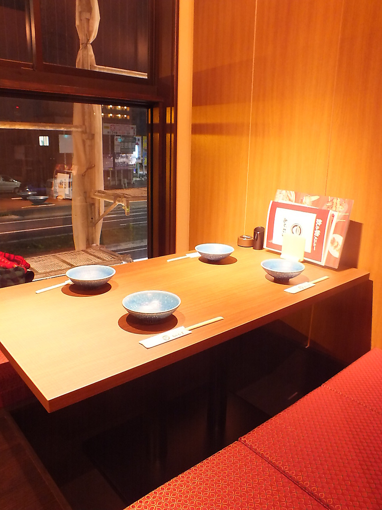 ゆったりお食事したい方から宴会・コンパ・２次会・デートに◎な『あじむす』♪加古川駅から徒歩5分!