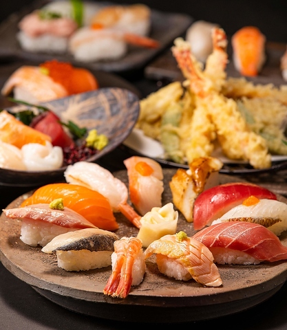 宅配寿司No.1の「銀のさら」の本格江戸前寿司や釜飯を上質なサービスと共に。