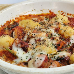 燻製牡蠣と青葉のトマトチーズ焼き