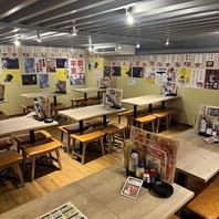 明るい雰囲気の店内♪