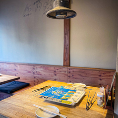 雰囲気のいい空間でおいしいホルモンをお楽しみください！