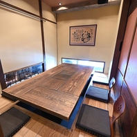 足を伸ばせる掘りごたつ席