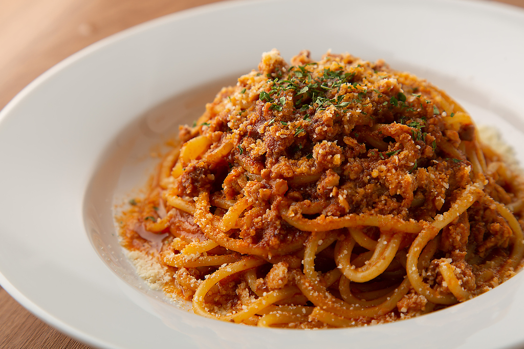 挽き肉をふんだんに使用した味わい濃厚な大人ボロネーゼです！