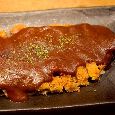 牛肩ロースのカツレツ(特製デミグラスソースがけ)