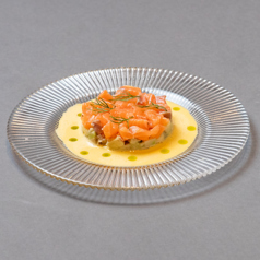 サーモンとアボカドのタルタル