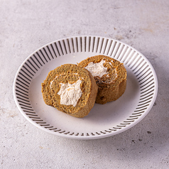 カット済ロールケーキ（カフェラテ）