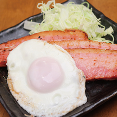 厚切りベーコンエッグ