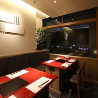 名古屋の夜景を眺めながらのお食事をお楽しみください。