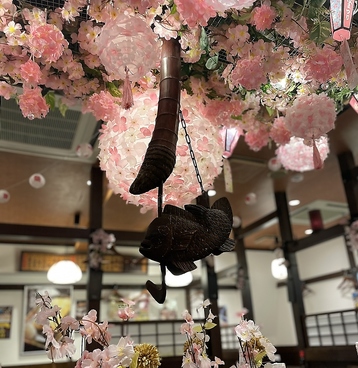 青森県産津軽どり 蕎麦居酒屋 逸品庵 虎ノ門店の雰囲気1