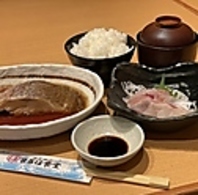 人気殺到★まるは名物【ジャンボエビフライ】！