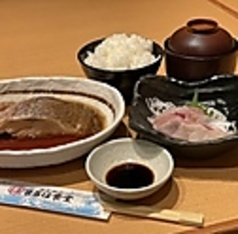 人気殺到★まるは名物【ジャンボエビフライ】！
