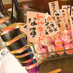 《当店名物☆ヤサイの肉巻き串》の写真