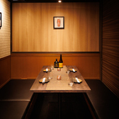個室＆特選日本酒を揃えた焼き鳥居酒屋　鶏のまるよし　新宿店の雰囲気2