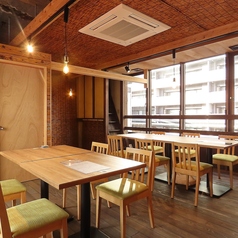 テーブルを繋げることも可能となっております！