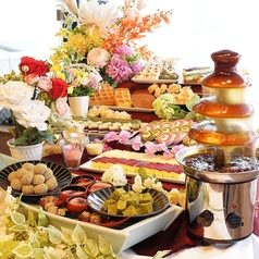 ランチはすべてデザートビュッフェ付き！