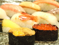 八食市場寿司の写真