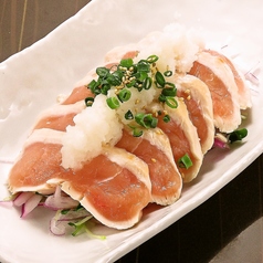 地鶏のたたき / ソーセージ盛り合わせ