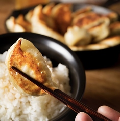 中華居酒屋 餃子の尚軒 なおけん 小松の特集写真