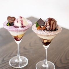 【カクテルグラスパフェ】