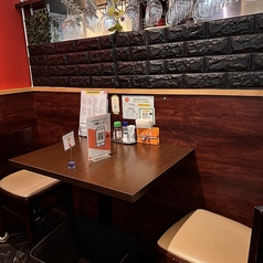 少人数でご利用いただけるテーブル席も！