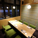 個室は大小様々！！女子会や飲み会など、シーンに合わせて最適な個室にご案内いたします。