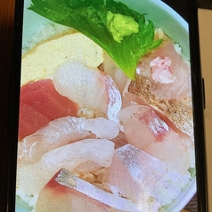 海鮮丼