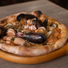 ペスカトーレ（トマトソース・チーズ・サーモン・ヤリイカ・海老・ズワイ蟹・あさりちゃんムール貝）