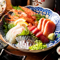 【四喜の鮮魚おまかせ5点盛り】当店は新鮮なお刺身を提供しています。牡蠣の次に一押しの当店のお刺身をご賞味下さい。