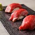 料理メニュー写真 尾崎牛の肉寿司（3貫）