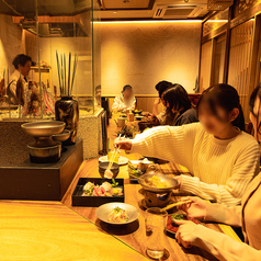 炉端とおでん 別邸 ろば炭魚の雰囲気1