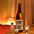 多くのお客様のご希望に添えられるよう、多種多様なお酒を、特に『日本酒』『焼酎』は数多くご用意しております。『獺祭』『久保田 千寿』などイチ押しの日本酒をはじめ豊富な種類をご用意しております。