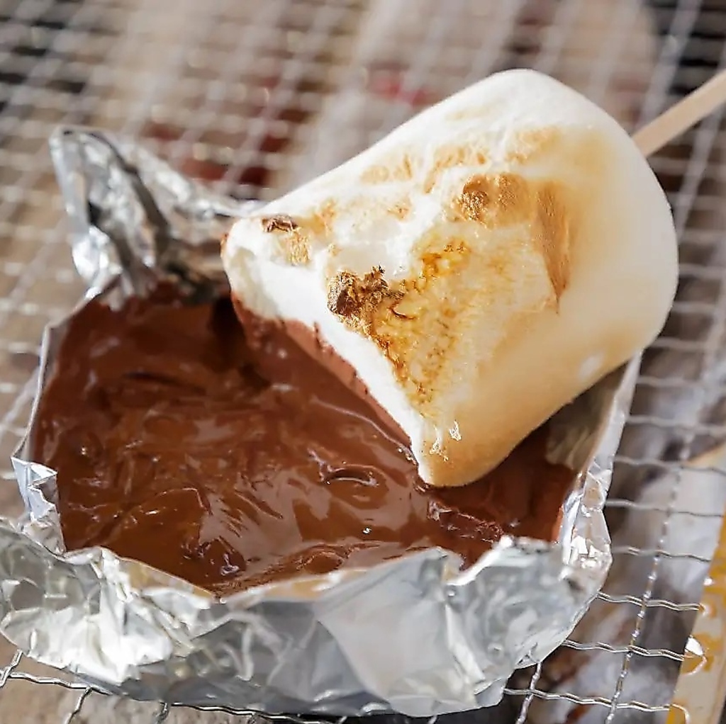 デザートのマシュマロや、ソフトドリンク飲み放題など、ご家族で楽しめる充実した内容が魅力★