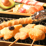 揚げたてアツアツの串揚げはお酒との相性ＧＯＯＤ！