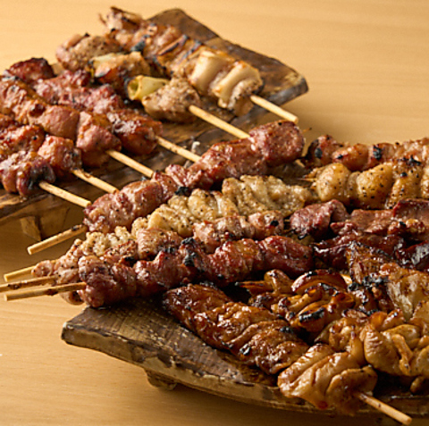 全ての人を笑顔に♪炭火で焼き上げた香ばしい料理や新鮮な海鮮が楽しめるお店