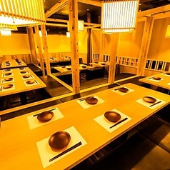 忘新年会、結婚式の二次会など、団体様での貸切宴会も承っていおります。最大110名様までご案内可能!ご予算やお席に関するお問い合わせもお気軽にご相談ください。ご宴会は3H飲み放題付3000円(税抜)~お値段別に多数ご用意しております♪