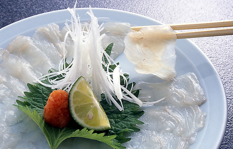 　　　　　　　　　　　　　　　◆◆自慢のふぐ刺し【てっさ】◆◆