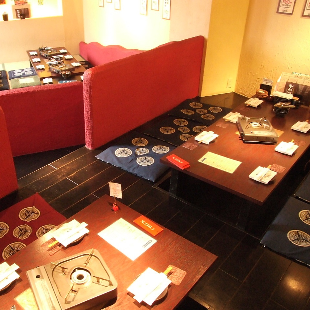 最大30名様用の個室が各種ございます♪用途に合わせてどうぞ！