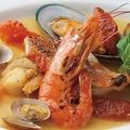 料理メニュー写真&nbsp;赤魚と海老・甲イカ・帆立・パーナ貝のアクアパッツァ