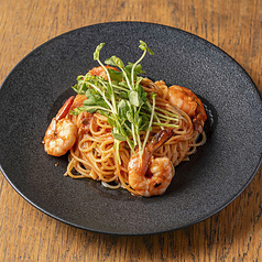 ハーブ海老のプッタネスカ