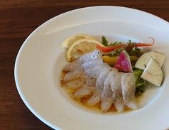 鮮魚のカルパッチョ　自家製柑橘ソース