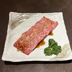 和牛カルビ　(タレ・塩)