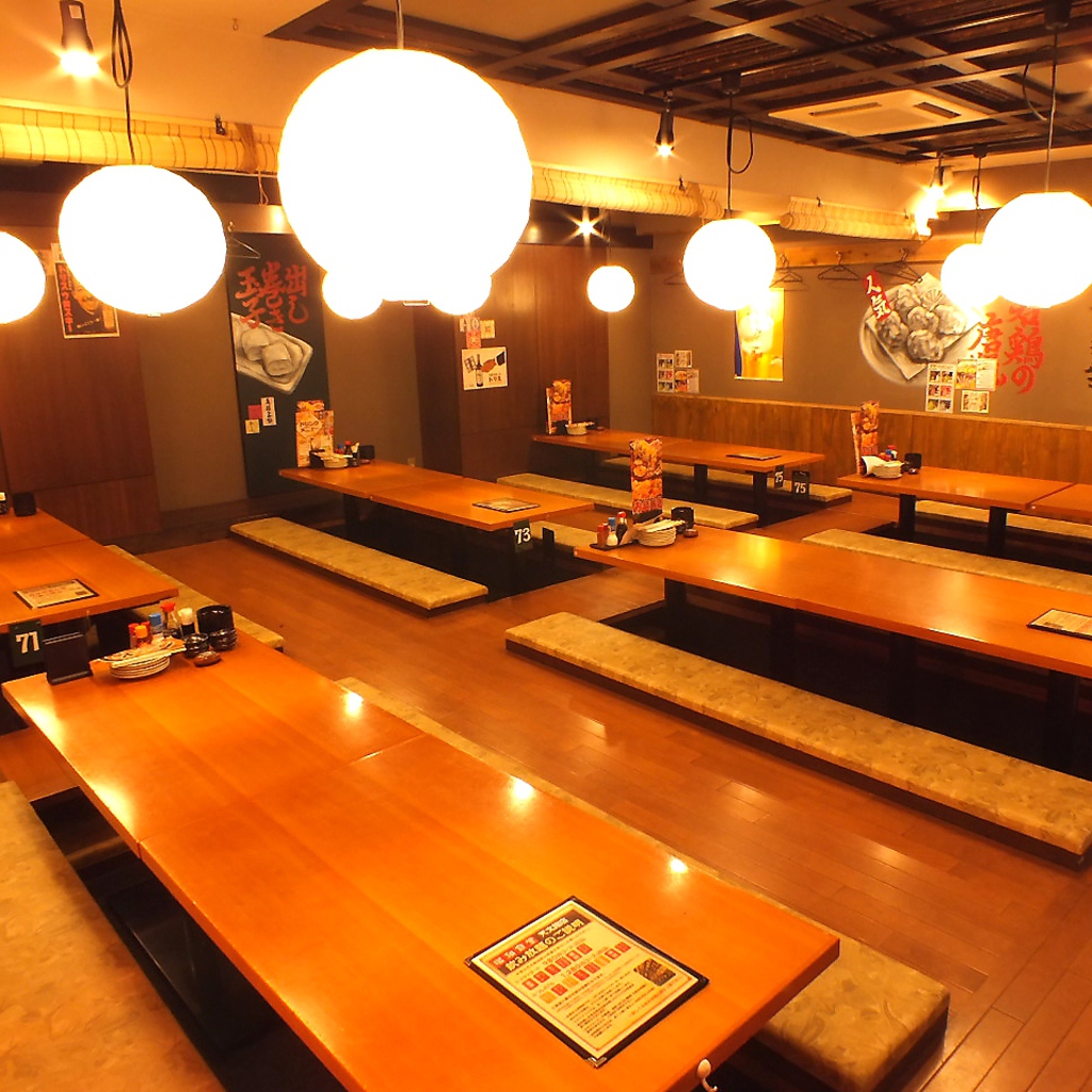 広々としたお座敷もあり。大人数の宴会もご気軽にご予約ください。
