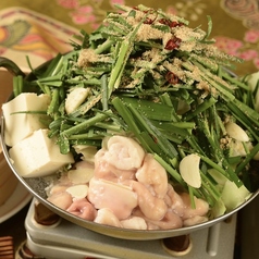 中華料理屋なのにもつ鍋がうまい！オススメの逸品！の写真