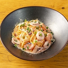 海の幸と博多明太子のクリームソース