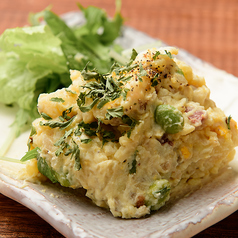 合鴨の燻製ポテトサラダ