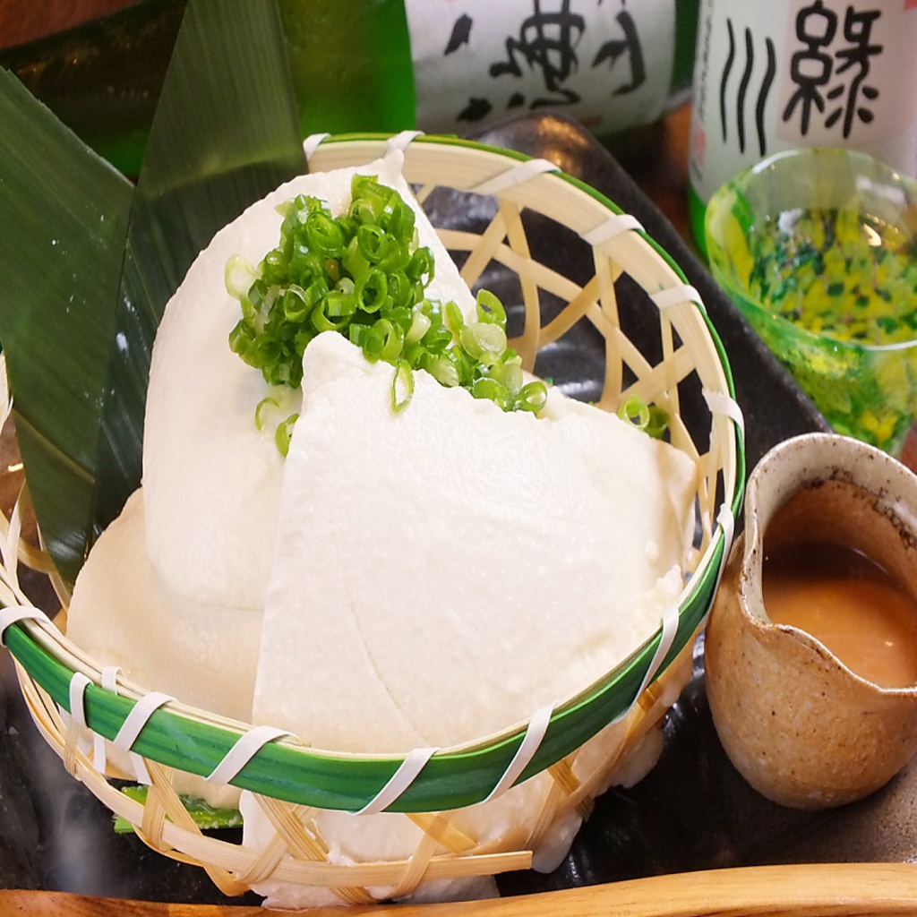 自家製豆腐はぜひ食べてほしい！！雲丹醤油と山葵醤油の二つの味で…♪